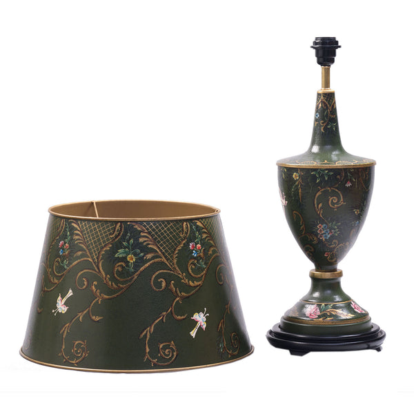 Green Fountain Design Lamp with shade