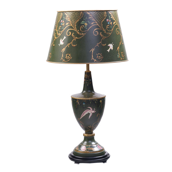 Green Fountain Design Lamp with shade